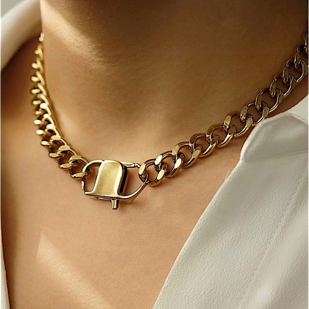 Chain Link Gold Plated Cuban Choker - Picture 2 of 10